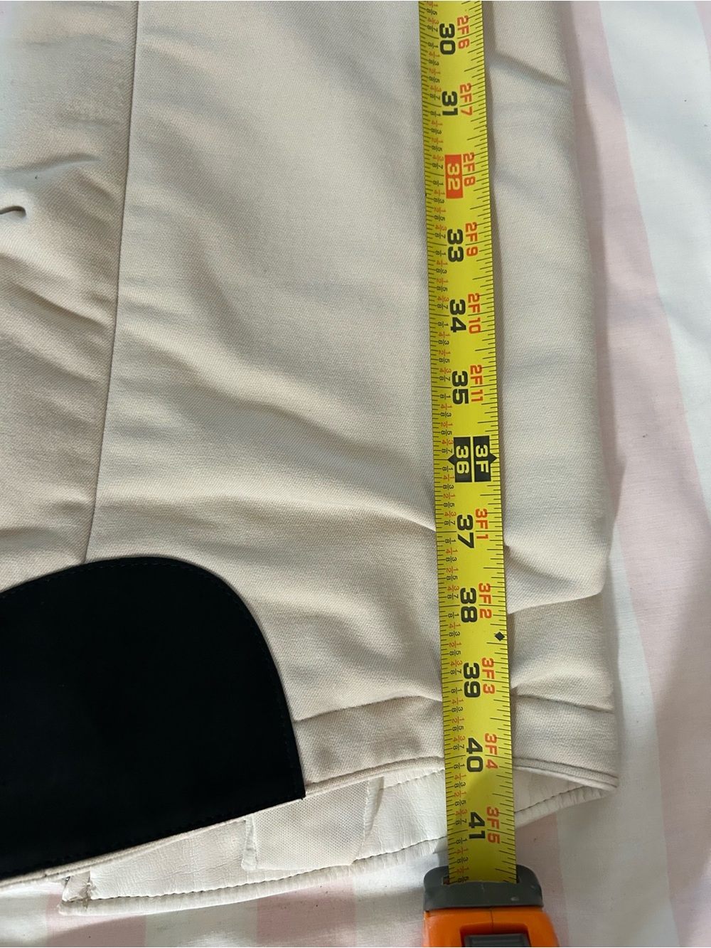 Vintage Bogner Women’s Ski Pants Size 4
Ivory Wool Blend Stirrup Zip Hem Après - Picture 7 of 16